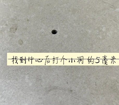 鼎湖瓷砖空鼓维修公司专业解答在瓷砖铺贴过程中，如果砂料搅拌不均匀，将会带来以下问题